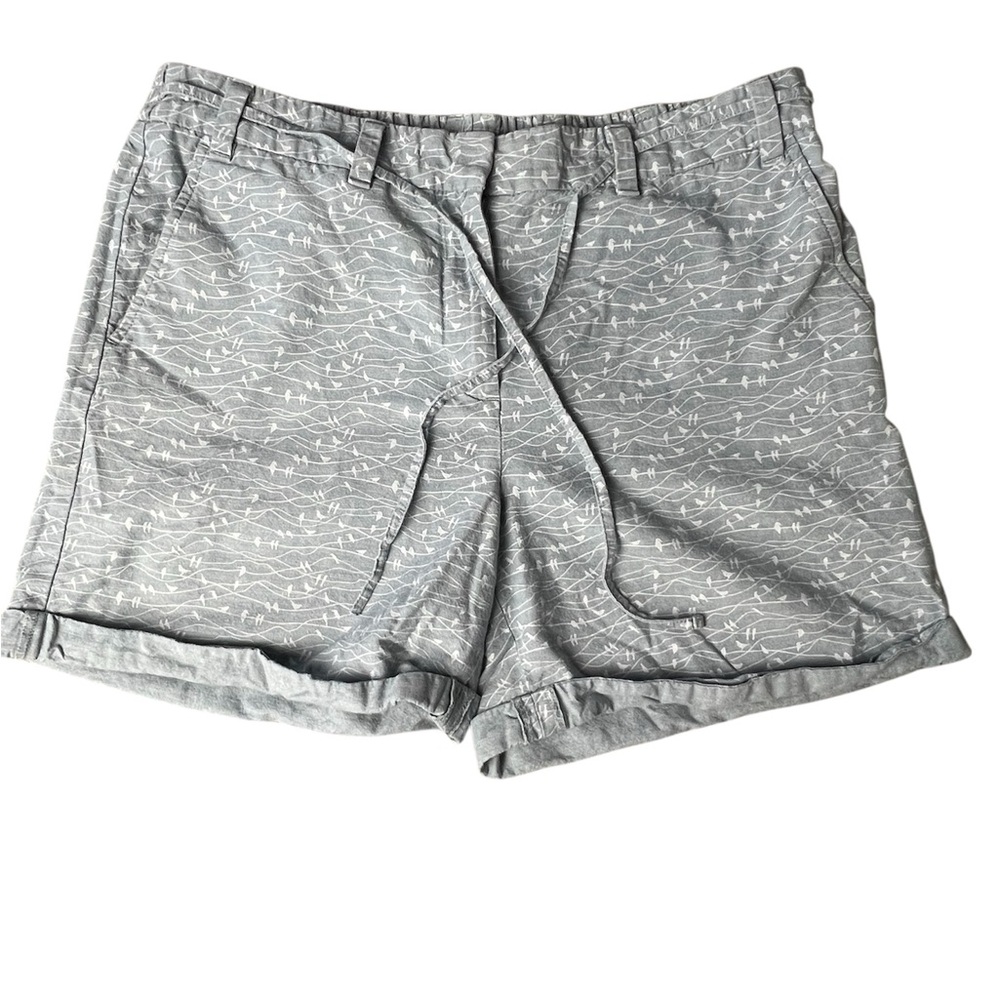 Talbots Light Blue and White Patterned Shorts Size 8